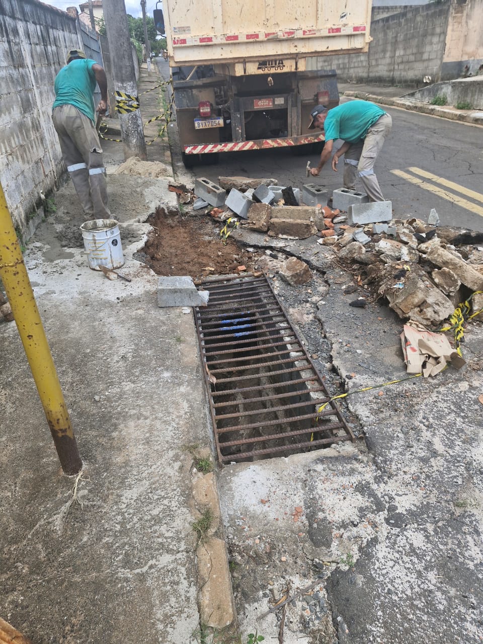 Conserto de bueiro é retomado